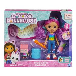 Pregateste-te sa creezi minunatele tale opere de arta cu setul de joaca Casa de papusi a lui Gabby Deluxe Craft Doll Cu figurina exclusiva Gabby cu sortul ei de artista si o figurina exclusiva Bebe Cutiuta acest set de joaca unic pentru arta si mestesuguri vine cu un discheta magica de apa un stilou cu acuarela o galeata de vopsit pentru a tine apa si trei fise de activitati pentru a te ajuta sa iti creezi capodoperele Alatura-te lui Rainbow Gabby si Bebe Cutiuta in timp ce voi trei 