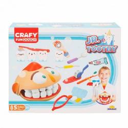 Pregateste−te sa devii un adevarat dentist la tine acasa Chiar daca poate fi putin infricosator sa mergi la dentist copiii isi pot crea scenarii si se pot juca de−a dentistul cu acest set de joaca Crafy Fun Dough Il pot face pe pacient sa scoata limba apoi pot folosi forma de dinte de jucarie pentru a crea un intreg rand de dinti Mai mult vei gasi si 7 ustensile si 5 cutii de pasta non toxica a cate 50gConfectionat din mase plasticemateriale polimericeVarsta 