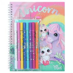 Pentru fanii creativi de unicorn Cartea de colorat Ylvi are 30 de pagini imprimate pe ambele fe&539;e cu motive dr&259;gu&539;e &537;i imaginative pe care s&259; le colorezeDe asemenea sunt incluse 7 carioci colorate cu dou&259; capete 1 vârf lat 05x3 mm 1 vârf sub&539;ire 1 mm &537;i un pix magic care schimb&259; culorile pictate ca prin farmec 7 culori devin 14 culori