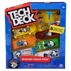 Tech Deck iti aduce experienta reala cu fingerboard-uri autentice de 96 mm de la companiile de skateboard-uri reale Fiecare prezinta un desen legal de la cele mai mari companii de skateboard-uri din lume inclusiv Blind Baker Primitive Element Finesse Santa Cruz Plan B Sk8mafia si Toy Machine Acest set contine tot ce ai nevoie pentru a construi 6 placi personalizate inclusiv abtibilduri roti si instrumente Recreeaza-ti traseele preferate si imbogateste-ti trucurile urmarind sfaturile 