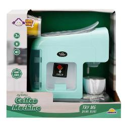 Aparatul de cafea cu capsule Little Chef este o jucarie minunata pentru micii barista in devenire Cu un design elegant si o culoare verde atractiva aceasta jucarie promite sa aduca distractie si creativitate in bucataria de jucarie a copiilorAtunci cand apasati butonul rosu aparatul de cafea intra in functiune iar lumina din sectiunea suportului pentru cesti incepe sa se aprinda Acum puteti incepe sa va pregatiti cafeauaButoanele de pe partea din fata a aparatului produc 