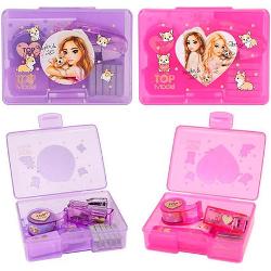 Setul de birou cu design Corgi simpaticul prieten de blan&259; TOPModel este peste tot contine 2 carne&539;e mici adezive un marker banda decorativ&259; 4 m lungime cu dozator &537;i cu inscriptia „woof”  de asemenea pe capsator inclusiv capse pentru reumplere 10 mm latime 5 mm inaltime Disponibil în mov &537;i rozNu se poate alege culoarea se livreaza in functie de disponibilitatea din stoc