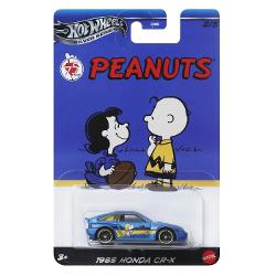 Hot Wheels® Silver Series Peanuts 75th Cars aduce o noua intorsatura masinilor turnate sub presiune cu design si culori izbitoare care ies in evidenta Fiecare masina la scara 164 are roti exclusive este acoperita cu mai multe modele si vine in ambalaje speciale de colectie Cu o varietate de modele noi la moda copiii si colectionarii vor dori sa le colecteze pe toate Fiecare masina se vinde separat in functie de disponibilitateCulorile si modelele pot varia Nu se 