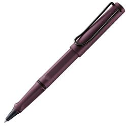 O multitudine de culori atractive design atemporal si ergonomie perfecta Acestea sunt doar cateva dintre motivele pentru care rollerul Lamy safari este unul dintre cele mai populare instrumente de scris din intreaga lumeDetalii roller Lamy safari scarlet plastic rezistent finisaj shiny  clip metalic  grip ergonomic  rezerva roller Lamy M63 blueCuloare scarlet