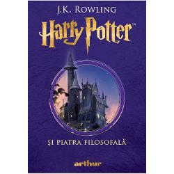 „Hogwarts va fi mereu aici s&259;-&355;i ureze bun-venit“ JK Rowling „C&259;r&355;ile Harry Potter au o calitate rar întâlnit&259; sunt adorate de p&259;rin&355;i &351;i de copii deopotriv&259;“ Daily Telegraph „Aventurile lui Harry Potter sunt la fel de amuzante ca pove&351;tile lui Roald Dahl &351;i la fel de pline de via&355;&259; ca volumele seriei 
