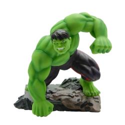 Hulk este un personaj fictiv un supererou care apare in cartile de benzi desenate de la Marvel Comics Hulk este un monstru umanoid mutant gigantic verde iradiat cu o forta incredibilaFigurina este pictala manualDimensiuni 95 cm inaltimeVarsta recomandata 3 aniAvertismente Contraindicat copiilor mai mici de 3 ani A se folosi sub directa supraveghere a unei persoane adulte