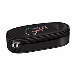 Descopera penarul Majewski ST Right PC01 din colectia Pastel K-Pop un accesoriu esential pentru organizarea instrumentelor de scris Cu un design atractiv si functionalitate sporita acest penar este perfect pentru elevi si studentiDesign spatios Dispune de un compartiment principal generos pentru a stoca toate obiectele necesareOrganizare eficienta Clapeta interna include un buzunar tip plasa cu fermoar si elastice 