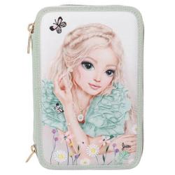 Penar Triplu Echipat TOPModel Summer Feeling – Verde Salvie cu BroderiePenarul triplu TOPModel Summer Feeling impresioneaza prin designul sau romantic in nuante de verde salvie decorat cu un model floral delicat si fluturi dintre care unele detalii sunt brodate pentru un efect deosebitCele trei compartimente sunt complet echipate si ofera tot ce este necesar pentru scoala sau activitati creative18 creioane colorate18 