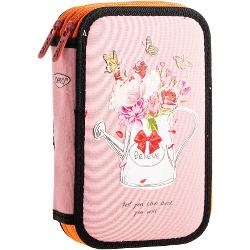 Penarul de la DACO este un accesoriu frumos &537;i practic conceput pentru a v&259; ajuta s&259; v&259; p&259;stra&539;i stiloul creioanele markerele &537;i alte obiecte de papet&259;rie organizate Este prev&259;zut cu dou&259; compartimente principale fiecare cu propriul s&259;u fermoar oferind o separare eficient&259; a con&539;inutuluiAcest penar este potrivit pentru copiii de toate vârstele &537;i este ideal pentru utilizare acas&259; sau la 