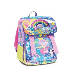 Ghiozdanul Mitama Rainbow Dream este perfect pentru a-ti organiza lucrurile cu stil si eficienta Ideal pentru fete acest model ofera spatiu generos si un design atractivDimensiuni Inchis 40 x 28 x 18 cm; Deschis 40 x 28 x 25 cmCapacitate 28 litri extensibil cu 7 litri suplimentariSpate preformat cu baza integrataBretele captusite si acoperite cu material textil si plasa2 buzunare externe comodeMaterial 