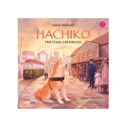 F&259; cuno&537;tin&539;&259; cu Hachiko un câine japonez din rasa Akita Inu care este adoptat de Ueno profesor la Universitatea din Tokio &537;i mare iubitor de câini Înc&259; din prima zi cei doi sunt de nedesp&259;r&539;it Din recuno&537;tin&539;&259; pentru c&259; l-a îngrijit când era bolnav Hachiko începe s&259;-l înso&539;easc&259; pe Ueno diminea&539;a în drumul s&259;u spre gar&259; de unde lua 