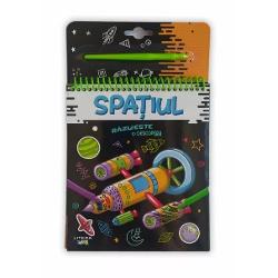 D&259; frâu liber imagina&539;iei R&259;zuie&537;te cu creionul special &537;i descoper&259; imaginea ascuns&259; sub vopseaua neagr&259; Activitatea poate fi chiar mai distractiv&259; dac&259; inventezi modele – dungi cercuri liniu&539;e sau zigzaguri – &537;i îmbog&259;&539;e&537;ti imaginile