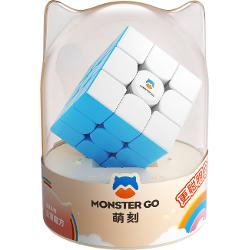 Seria de caracteristici surprinzatoare continua GAN face din cuberi speedcuberi Alegand produsele GAN alegi unul dintre cele mai de succes branduri de cuburi din lume Monster Go MG CLOUD ALBASTRU PREMIUM 3x3 are 48 de magneti integrati fiecare pozitionat pentru a asigura stabilitate si o experienta de intoarcere lina si precisa Cu dimensiunea de 55 mm si greutatea de aproximativ 75 g acest cub este perfect atat pentru incepatori cat si pentru pasionatii de speedcubing Cu miscari rapide 