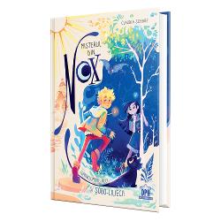 Misterul din Nox te poart&259; &icirc;ntr-o lume dubl&259; fascinant&259; &537;i plin&259; de pericole &icirc;n care grani&539;a dintre lumin&259; &537;i &icirc;ntuneric este vegheat&259; de creaturi magice Ziua apar&539;ine Copiilor Zilei iar noaptea &ndash; Noxului t&259;r&acirc;mul licuricilor spiridu&537;ilor maki &537;obo-liliecilor &537;i altor fiin&539;e misterioaseFill Willekin un b&259;iat curios &537;i curajos descoper&259; secretul lumii de sub 
