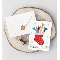 ”Felicit&259;rile cu Poezie s-au n&259;scut din dorin&539;a de a transmite emo&539;ii într-un mod personal &537;i tangibil Nu oferim doar o felicitare ci o mic&259; amintire ce p&259;streaz&259; frumuse&539;ea unui moment specialFiecare detaliu este ales cu grij&259; grafica rafinat&259; hârtia texturat&259; cu reflexii perlate plicul embosat cu modele elegante in relief &537;i sigiliul de cear&259; turnat &537;i pictat manual 