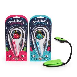 Aceast&259; lamp&259; practic&259; cu clips este flexibil&259; flexibil&259; &537;i poate fi utilizat&259; oriunde Cu LED-urile sale luminoase este perfect&259; pentru acas&259; &537;i în deplasare ca lamp&259; de citit lamp&259; de cort lamp&259; de c&259;l&259;torie &537;i multe altele Include baterii înlocuibile 2x CR1220 Îndep&259;rta&539;i protec&539;ia bateriei înainte de prima utilizare Dimensiuni aprox 28 x 258 