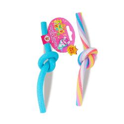 O nou&259; edi&539;ie a clasicului Trendhaus Cel mai cool &537;nur cu sclipici anti-plictiseal&259; pentru întindere înnodare &537;i multe altele Se întinde pân&259; la aproximativ 2 metri Lungime aproximativ 30 cm Material plastic elasticDisponibil în 7 culori pastelate Pretul afisat este per bucata Nu se poate alege culoarea se livreaza in functie de disponibilitatea din stoc