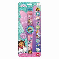Intra in lumea magica Gabby&rsquos Dollhouse cu ceasul digital cu proiector Acest accesoriu adorabil nu doar ca afiseaza ora dar proiecteaza si 10 imagini colorate cu personajele preferate din indragitul serial Netflix Cureaua este decorata cu motive vesele si culori atractive perfecte pentru copii Usor de purtat si plin de surprize ceasul transforma fiecare moment intr o aventura Recomandat copiilor de peste 3 ani acest ceas digital cu proiector este cadoul ideal pentru micii fani 
