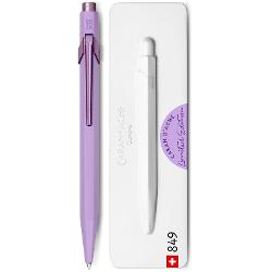 Gama 849 CLAIM YOUR STYLE Caran d’Ache contine 6 modele cu finisaj colorat combinatii originale si ultramoderne cu energie pozitiva si identitate puternica oferindu-va astfel posibilitatea de a va revendica stilulCombinatia de culori pentru aceasta noua editie este mai indrazneata si mai dedicata ca niciodataAceasta colectie in editie limitata lanseaza cleme si butoane colorate care demonstreaza inca o data modul in care inovatia poate depasi orice provocare 