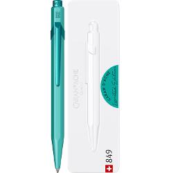 Gama 849 CLAIM YOUR STYLE Caran d’Ache contine 6 modele cu finisaj colorat combinatii originale si ultramoderne cu energie pozitiva si identitate puternica oferindu-va astfel posibilitatea de a va revendica stilulCombinatia de culori pentru aceasta noua editie este mai indrazneata si mai dedicata ca niciodataAceasta colectie in editie limitata lanseaza cleme si butoane colorate care demonstreaza inca o data modul in care inovatia poate depasi orice provocare 