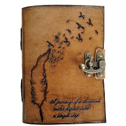 Jurnal Vintage dimensiune 175 x 125 cm coperti din piele naturala cusute manual hartie lucrata manual din bumbac Inchizatoare metalica tip ancora
