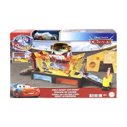 Pregateste-l pe Fulger McQueen pentru cursa cu setul Disney  Acest set interactiv de spalatorie transforma joaca intr-o experienta plina de actiune si culoare Foloseste apa rece si calda pentru a schimba culoarea masinutei si a descoperi efecte spectaculoase in timp real Copiii pot spala clati si usuca masina preferata inainte de a trimite din nou pe pista pentru noi aventuri Include o masinuta Color Changers Fulger McQueen si multiple zone de joaca pentru distractie fara sfarsit Perfect 