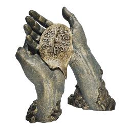 „El Tiempo Pasa” este o sculptur&259; remarcabil&259; ce surprinde într-o manier&259; profund simbolic&259; efemeritatea &537;i pre&539;uirea timpului În lucrare dou&259; mâini &539;in un ceas care pare c&259; se tope&537;te &537;i s&259; alunece spre lumea de sub ele — imaginea sugereaz&259; c&259; timpul nu doar trece ci se scurge se pierde scap&259; printre degeteh3 data-start569 