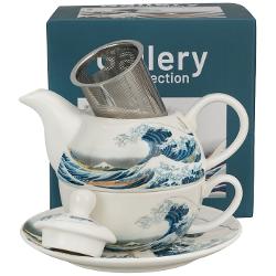 Acest set elegant combin&196;&131; utilitatea cu rafinamentul artistic — include o cea&200;&153;c&196;&131; cu farfurie si un ceainic decorate cu motivul puternic &200;&153;i iconic al valului „Great Wave” Inspirat din arta japonez&196;&131; clasic&196;&131; designul surprinde dinamismul &200;&153;i frumuse&200;&155;ea naturii într-un mod impecabilRealizat din 