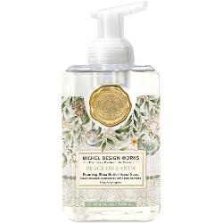 Sapun lichid spumant pentru maini conceput sa ofere o curatare delicata dar eficienta &mdash; cu o textura usoaraFormula include unt de shea si aloe vera cu efect emolient; astfel mainile raman curate dar si hidratate si catifelate dupa spalareSapunul lasa un parfum subtil si placut ce invioreaza simturile &mdash; usor natural echilibrat potrivit pentru utilizare zilnica in baie sau bucatarie Recipientul are un design elegant si practic cu pompita ideal pentru un 