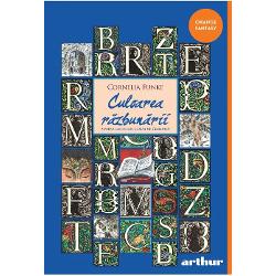 A patra carte din &bdquo;Lumea de Cerneala&rdquo;Continuarea mult asteptata a seriei Lumea de Cerneala bestseller New York Times&bdquo;Ce e o carte daca nu poate sa povesteasca Ce e o carte daca nu vorbeste de iubire de prietenie si bucurie pastrand toate acestea in pofida intunecimii din lumeSa dispara soptea griul Sa dispara culorile 