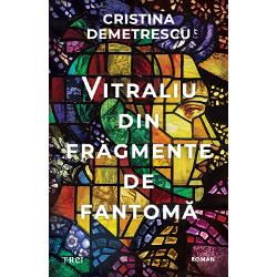 Dragi cititori ave&539;i &icirc;n fa&539;&259; un roman stratificat o poveste spus&259; pe planuri alternative prezentul - &icirc;n care eroina principal&259; afl&259; despre moartea fulger&259;toare a fostului iubit din liceu - trecutul - &icirc;n care este dezv&259;luit&259; evolu&539;ia spre dezastru a unei iubiri intense &537;i devoratoare &ndash; &537;i spa&539;iul eteric din care spiritele celor pleca&539;i de l&acirc;ng&259; noi ne trimit mesaje pe care le 