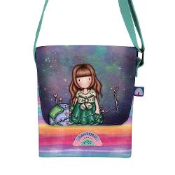 Practica si eleganta geanta de umar Santoro Gorjuss &ndash; Be Kind To Our Planet este solutia perfecta pentru organizarea zilnica a lucrurilor tale esentialeDispune de un compartiment principal un compartiment mic si un buzunar cu fermoar in interior oferindu-ti spatiu pentru telefon portofel chei si alte obiecte mici Curea reglabila asigura un transport confortabil pe parcursul zileiCaracteristici- Compartiment principal si un compartiment 