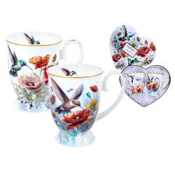 Set rafinat format din 2 c&259;ni din por&539;elan fin cu o capacitate de 280 ml fiecare decorate cu un superb motiv &bdquo;Flori &537;i Colibri&rdquo; semnat de artista Laura Lozano Designul vibrant surprinde delicate&539;ea florilor &icirc;n armonie cu gra&539;ia psrilor colibri cre&acirc;nd o compozi&539;ie plin&259; de culoare &537;i energie inspirat&259; din frumuse&539;ea naturiiC&259;nile sunt 
