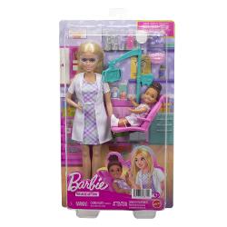 Copiii pot explora tot felul de cariere cu Barbie De la un om de stiinta la un copil de doctor papusile Barbie Careers sunt gata sa inspire povesti pentru toata lumea Barbie poarta haine detasabile cu tematica de cariera si alte accesorii pentru a spune povesti Imaginatia poate juca o lume plina de posibilitati de povestire si oportunitati de cariera cu aceasta papusa puternica gata sa inspire copiii sa fie tot ce isi doresc sa fie Acest pachet contine un set de joaca Barbie Dentist