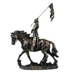 Ioana dArc c&259;lare &ndash; Eroism &537;i curaj &icirc;n culoarea bronzuluiS&259;rb&259;tori&539;i legendara bravur&259; a Ioanei dArc cu aceast&259; statuet&259; ce o &icirc;nf&259;&539;i&537;eaz&259;&nbsp;&539;in&acirc;ndu steagul sus &icirc;n timp ce c&259;l&259;re&537;te &icirc;n istorie Aceast&259; figurin&259; detaliat&259; surprinde curajul determinarea &537;i conducerea iconic&259; fiind un obiect obligatoriu pentru colec&539;ionari 