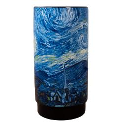 Adu culorile &icirc;nc&acirc;nt&259;toare ale lui Van Gogh pe biroul t&259;u cu acest suport pentru instrumente de scris reprezent&acirc;nd Noaptea &icirc;nstelat&259; 1889 Aceast&259; capodoper&259; de renume mondial pictat&259; &icirc;n timpul &537;ederii lui Van Gogh &icirc;n Saint-R&eacute;my-de-Provence demonstreaz&259; abilitatea sa unic&259; de a surprinde emo&539;ia mi&537;carea &537;i lumina &icirc;n modele 