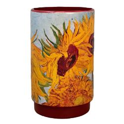 Adu culorile vibrante ale lui Van Gogh pe biroul&nbsp;t&259;u cu acest suport pentru instrumente de scris inspirat de&nbsp;Floarea-soarelui 1888 a patra versiune &Icirc;n 1887 Van Gogh a pictat patru naturi statice cu floarea-soarelui la Paris care au fost foarte apreciate de prietenul 