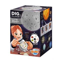 Folose&537;te uneltele pentru a s&259;pa &icirc;n globul de ipsos reprezentand Luna &537;i pentru a descoperi 6 pietre reale cuart roz lepidolit howlit obsidian jad cornalinaInclude Luna din ipsos 6 pietre dalt&259; pensul&259; burete &537;i instruc&539;iuni colorateDimensiunile ambalajului 0950 x 0950 x 1330 cmVarsta recomandata 8 aniAvertismente Doar pentru copiii cu v&acirc;rsta de 8 ani &537;i peste ATEN&538;IE Nu este 