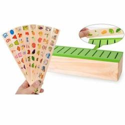 Joc educativ tip Montessori de asociere clasificare si sortare cu 88 piese din lemn Jocul de sortare educativ din lemn constituie o activitate interesanta si educativa pentru copii si totodata un ajutor in invatarea primelor notiuni despre culori animale fructe legume vehicule si forme geometrice Este un joc educativ pentru copii des utilizat in activitatile Montessori pentru asociere si sortare dupa mai multe criterii Ce contine aceasta jucarie educativa cutie de clasificare a 