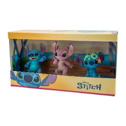 Lilo si Stich este un film de animatie indragit de catre cei mici Lilo este o feti&539;&259; hawaiian&259; care adopt&259; un &bdquo;c&259;&539;el&rdquo; ciudat c&259;ruia &icirc;i pune numele Stitch Stitch este de fapt o creatur&259; extraterestr&259; sc&259;pat&259; de pe o planet&259; &icirc;ndep&259;rtat&259; aterizat&259; pe P&259;m&acirc;nt Prin dragoste credin&539;&259; &537;i &bdquo;ohana&rdquo; conceptul hawaiian pentru familie Lilo &icirc;l ajut&259; pe 