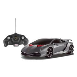 Copilul dumneavoastra se poate juca in voie cu masina cu telecomanda Lamborghini Sesto Elemento scara 1 la 18 oferita de brandul international Rastar Nicio cursa nu este imposibil de castigat cu acesta masinuta replica oficiala cu licenta a modelului original construita cu mare atentie la detalii Masinuta are proportiile ideale pentru momente pline de distractie si amuzament avand dimensiunile in centimetri dupa cum urmeaza  241165Masinuta functioneaza pe frecventa de 24GAlimentarea 