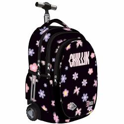 Trollerul ST Right TB01 din colectia grafica Flower Mood este un model pe roti conceput pentru transport comod atunci cand ghiozdanul devine prea greu Are 4 compartimente si un sistem de transport adaptat pentru greutate mai mare potrivit pentru utilizare zilnicaInclude compartiment suplimentar pentru laptop si tableta organizator interior cu suport pentru chei si buzunar interior cu fermoar pentru incarcatoare Pentru confort si siguranta are roti cu rulare usoara maner 