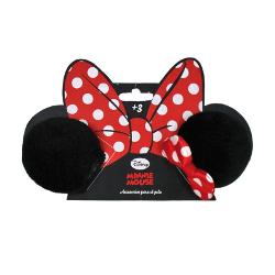 Cleme de par cu urechi Minnie MouseEsti fan Minnie Mouse Clemele de par cu urechi din catifea&160;Minnie Mouse&160;te vor ajuta sa pretinzi ca si tu faci parte din povestea fascinanta din Mickey Mouse Club House Urechile se prind in par cu ajutorul unor clipsuriVarsta 3 aniAvertisment Produs nerecomandat copiilor sub 3 ani din cauza pieselor mici care pot fi inghitite&160;