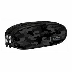 Penarul Loozz din seria Moro este conceput pentru organizarea eficienta a instrumentelor de scris si a accesoriilor scolare sau de birou Are un design modern cu model camuflaj in nuante de negru si gri si inchidere cu doua fermoare pentru acces usorCaracteristiciModel MoroDesign camuflaj negruNumar compartimente 1Material textil rezistentInchidere doua fermoare