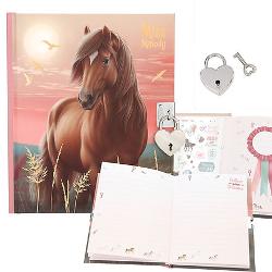 Pentru g&acirc;nduri &537;i dorin&539;e secrete jurnalul de la Miss Melody cu lac&259;t argintiu &icirc;n form&259; de inim&259; are 192 de pagini liniate fin frumos ilustrate &537;i dou&259; foi cu stickere colorate pentru &icirc;nfrumuse&539;are &Icirc;n nuan&539;e deschise de roz &537;i maro &537;i cu motive &537;i modele vis&259;toare cu cai