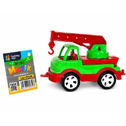 Macaraua Mini Matik este o jucarie colorata si atractiva perfecta pentru copiii pasionati de utilaje de constructii Modelul este prevazut cu brat mobil si carlig oferind un joc realist si dezvoltand imaginatia celor mici Datorita dimensiunii compacte masinuta este usor de transportat si ideala pentru joaca acasa in curte sau in nisip &Icirc;n timpul jocului copilul isi dezvolta motricitatea fina coordonarea si creativitatea Caracteristici tip macara culoare verde si rosu brat 