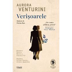 &bdquo;Un roman p&259;tima&537; genial&ldquo; &ndash;&nbsp;Enrique&nbsp;Vila-Matas&nbsp;Premio Nueva Novela P&aacute;gina12&nbsp;Premio Otras VocesOtros &Aacute;mbitos&nbsp;Veri&537;oarele&nbsp;este povestea unor femei dintr-o familie s&259;rac&259; din La Plata Argentina pe care via&539;a le asalteaz&259; cu tot 