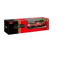 Copilul dumneavoastra se poate juca in voie cu masina cu telecomanda Ferarri 499P scara 1 la 24 oferita de brandul international Rastar Nicio cursa nu este imposibil de castigat cu acesta masinuta replica oficiala cu licenta a modelului original construita cu mare atentie la detalii Masinuta are proportiile ideale pentru momente pline de distractie si amuzament avand dimensiunile in centimetri dupa cum urmeaza  199553Masinuta functioneaza pe frecventa de 24GAlimentarea se face 