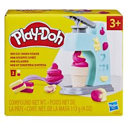 Setul Play-Doh Mini ofera copiilor o modalitate distractiva de a modela si crea diferite forme din plastilina Cu ajutorul presei si al accesoriilor incluse plastilina poate fi presata prin diverse sabloane pentru a obtine modele forme si decoratiuni variate Setul include 2 recipiente cu plastilina Play-Doh in culori diferite cu o cantitate totala de 113 g precum si accesorii pentru modelare si decupare Activitatea stimuleaza creativitatea imaginatia indemanarea si motricitatea fina 