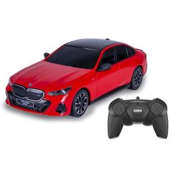 Copilul dumneavoastra se poate juca in voie cu masina cu telecomanda Bmw I5 scara 1 la 24 oferita de brandul international Rastar Nicio cursa nu este imposibil de castigat cu acesta masinuta replica oficiala cu licenta a modelului original construita cu mare atentie la detalii Masinuta are proportiile ideale pentru momente pline de distractie si amuzament Masinuta functioneaza pe frecventa de 24GAlimentarea se face astfel  pentru masinuta sunt necesare 3 baterii tip AA  iar pentru 